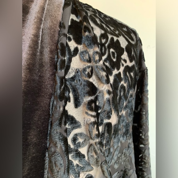 vtg Victoria's Secret Velour Sheer Black Floral Robe Gold Label Women's one size - Picture 7 of 12